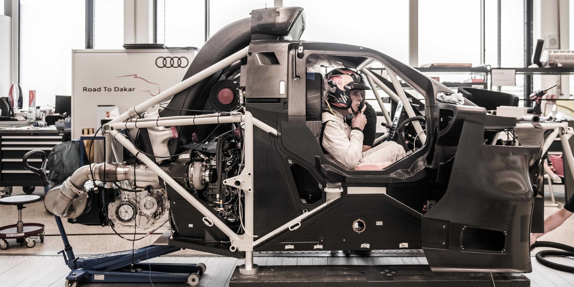 Audi Rs Q E Tron Dakar Safety First Auto Illustr Le Magazine