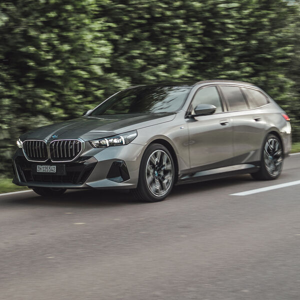 Gleitmittel: BMW i5 Touring eDrive40