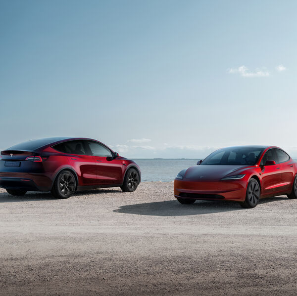 Autokalender 2025 – Tesla
