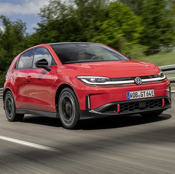 Der erste GTI mit Stromschlag