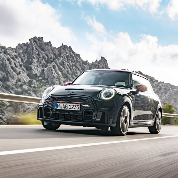 Un plaisir de conduite extrême avec le nouveau JCW