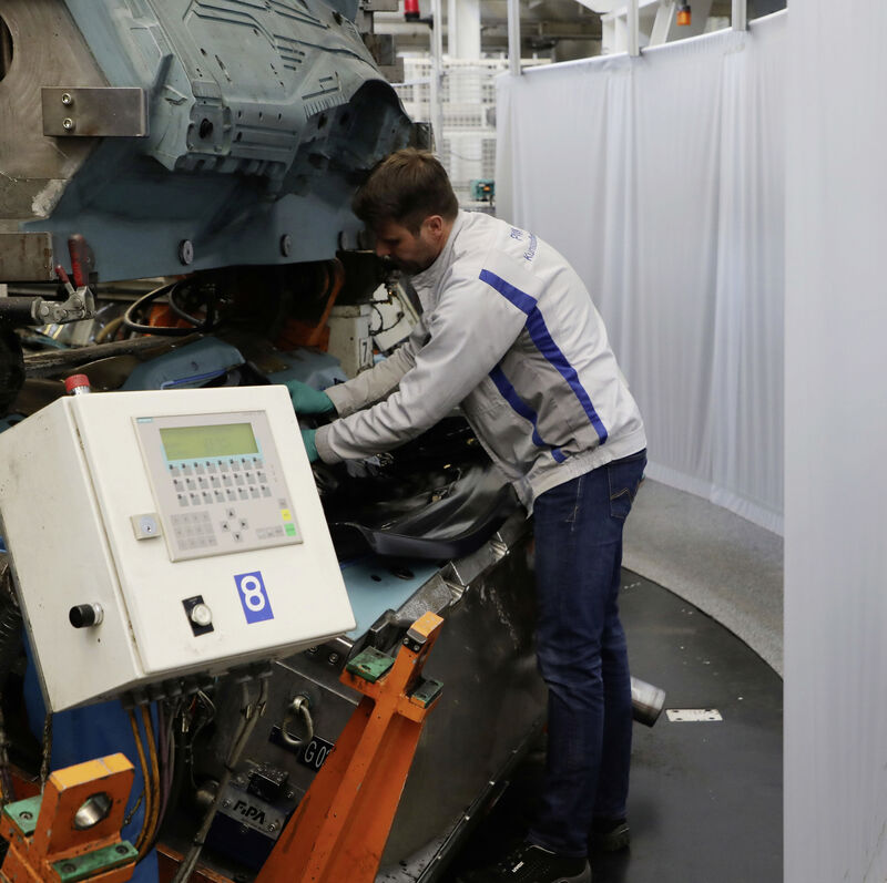 VW und Toyota lassen Produktion anlaufen